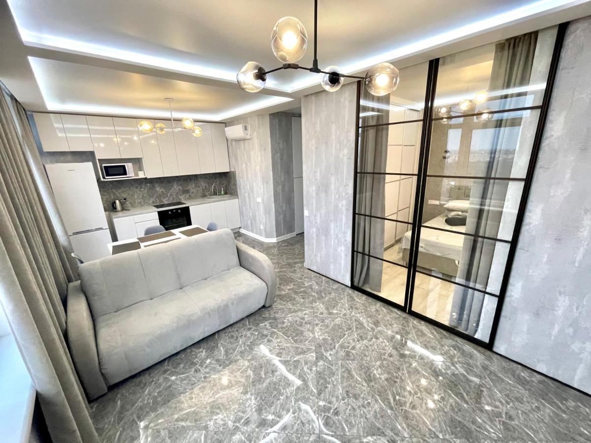 Сozy 704 Sunrise Apartments On The 22Nd Floor In The Center Odessa Zewnętrze zdjęcie